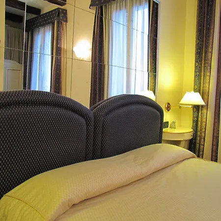Ca Doge Bed & Breakfast 3*