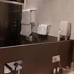 卡多吉酒店 3*